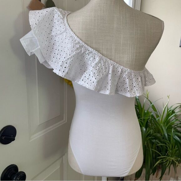 Zara One Shoulder Ruffle Bodysuit Stretch One Piece Top White (Size S) - Picture 4 of 11